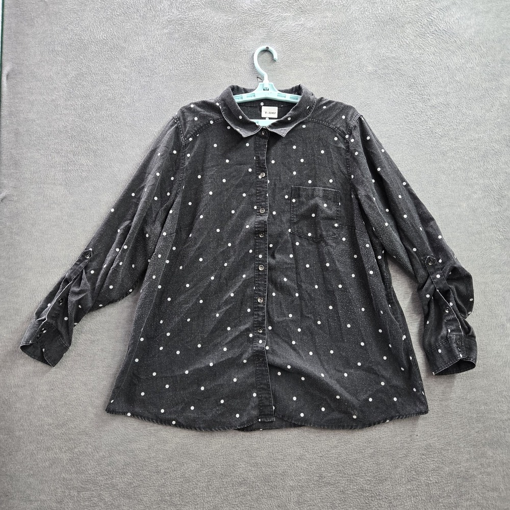 Torrid Women Button Up Shirt 3 Black Polka Dot Collared Front